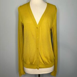 Uniqlo Women’s Sheer Lightweight V-Neck Buttoned Front Cardigan Sweater Size M